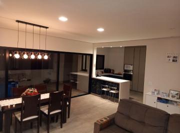 Casa de 3 quartos, Jundiaí · Casa à venda em condominio com 1 suite e 3 quartos em Jundiai