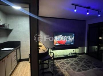 27069b94 · Kitnet / JK / Studio, 1 dormitórios, 45 m², em Centro