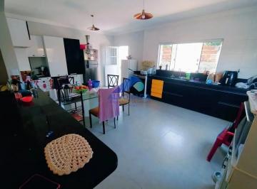 Casa · 240m² · 3 Quartos · 7 Vagas · Sobrado em Jardim Limoeiro, São José dos Campos/SP de 240m² 3 quartos à venda por R$ 850.000,00