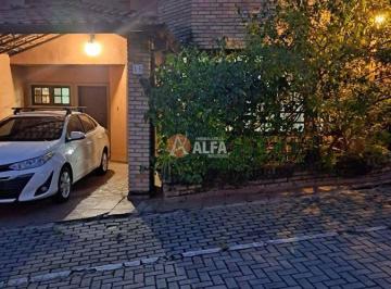 Casa · 379m² · 3 Quartos · Casa em Chácara Pavoeiro, Cotia/SP de 379m² 3 quartos à venda por R$ 900.000,00