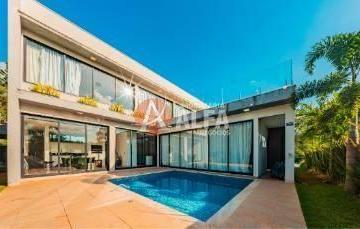 Casa · 550m² · 3 Quartos · Casa em Granja Viana, Cotia/SP de 550m² 3 quartos à venda por R$ 3.650.000,00