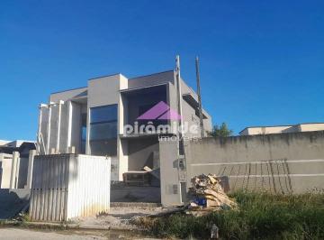 Casa · 200m² · 4 Quartos · 4 Vagas · Casa em Pontal de Santa Marina, Caraguatatuba/SP de 200m² 4 quartos à venda por R$ 1.500.000,00