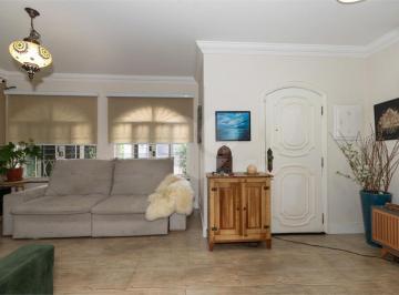 Casa · 230m² · 5 Quartos · 2 Vagas · Sobrado com 5 quartos à venda em Jardim virginia bianca - SP