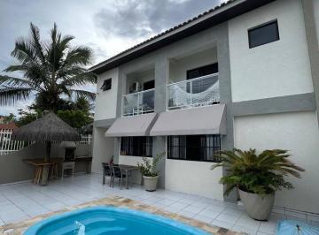 Casa · 259m² · 5 Quartos · 4 Vagas · Sobrado em , Matinhos/PR de 259m² 5 quartos à venda por R$ 1.350.000,00