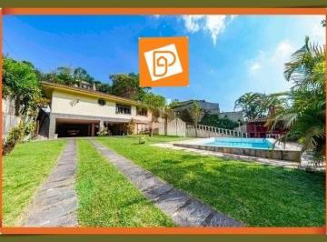 Casa · 263m² · 4 Quartos · 5 Vagas · Casa em Quitandinha, Petrópolis/RJ de 263m² 4 quartos à venda por R$ 970.000,00
