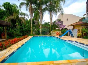 Casa · 695m² · 5 Quartos · 4 Vagas · Casa na Barra do Una com bela piscina, privacidade em localização exclusiva