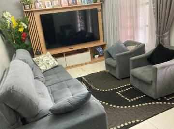 e3a723ce7940fa823ee92fb0ed851882a0a7e530 · Edícula com 1 dormitório, banheiro com box blindex, cozinha com armários e AS. Churrasqueira replet