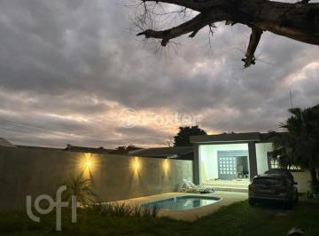 3d18a274 · Casa, 3 dormitórios, 154 m², em Mathias Velho