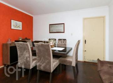 f72c7448 · Apartamento, 2 dormitórios, 69 m², em Centro