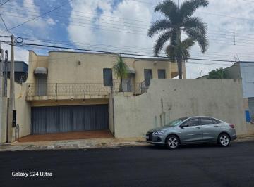 Casa de 4 quartos, Mogi Guaçu · Sobrado ideal para Clinicas