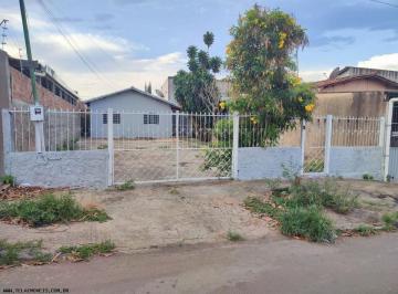 Casa · 300m² · 2 Quartos · Casa em Setor Garavelo, Aparecida de Goiânia/GO de 300m² 2 quartos à venda por R$ 349.900,00