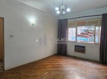 Casa · 144m² · 3 Quartos · 2 Vagas · Aluga-se Rua professor Gabizo 500 metros do metro afonso pena, 3 quartos sendo 1 suíte, 144m², vaga