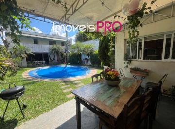 Casa · 331m² · 4 Quartos · 4 Vagas · Tacaunas