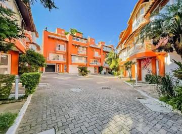Casa · 251m² · 4 Quartos · 3 Vagas · Casa em condominio na Vila Assunção com 4 dormitorios 1 suite e elevador.