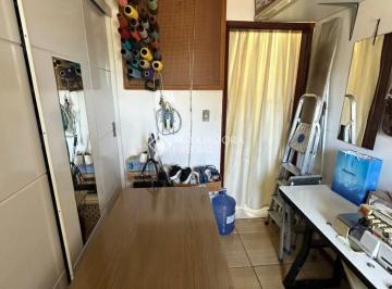 Apartamento · 40m² · 2 Quartos · Apartamento com 2 Quartos à Venda no bairro Guajuviras com 40m²