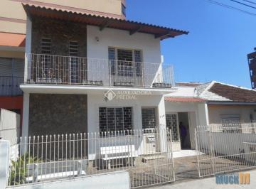 Casa · 160m² · 10 Quartos · Casa com 10 Quartos à Venda no bairro Centro com 160m²