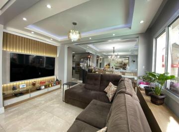 Casa · 233m² · 4 Quartos · 3 Vagas · Casa em Condomínio com 04 dormitórios de Alto Padrão Em Canoas.
