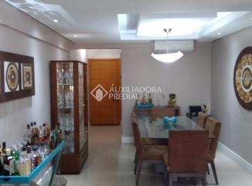 Apartamento · 109m² · 3 Quartos · Apartamento com 3 Quartos à Venda no bairro Centro com 141m²