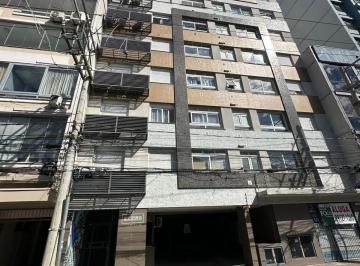 Apartamento · 33m² · 1 Quarto · 1 Vaga · Loft mobiliado para alugar em Porto Alegre – próximo à UFRGS e Redenção