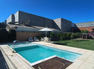 Casa · 360m² · 3 Quartos · 2 Vagas · Casa à venda - na Bela Vista