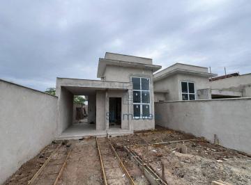 6351a9aa70fadc16b9bc99dc07e748b261faff09 · Casa linear com 3 quartos à venda no Jardim Mariléa, Rio das Ostras