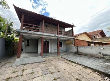 8ede9b4fb3e72beb6c3c50e3b612f436dc5c1fb1 · Casa duplex com 5 quartos à venda no bairro Costazul, Rio das Ostras – negociação à vista