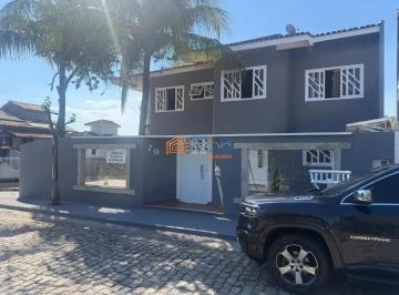 Casa · 300m² · 4 Quartos · 3 Vagas · Casa Ampla com 4 Quartos, Área Gourmet e Segurança Completa!