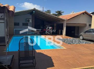 Casa de 3 quartos, Goiânia · CASA TERREA 185,03MT 3 QUARTOS SENDO 1 SUITE SETOR PEDRO LUDOVICO