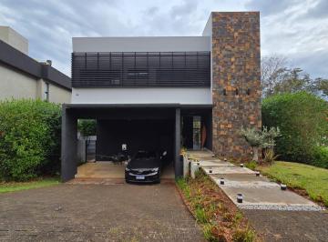 Casa de 3 quartos, Iguaraçu · Casa Sobrado Condomínio Alphaville Maringá
