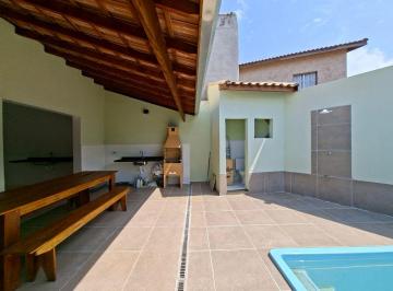 Casa de 2 quartos, Mongaguá · Casa Nova 2 Dorms com Piscina e Gourmet a 200m da Praia | R$ 479 mil