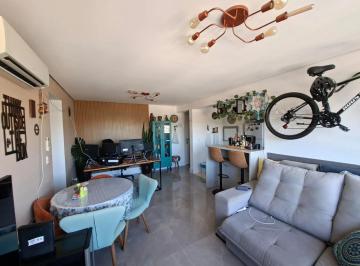 Apartamento · 54m² · 1 Quarto · 1 Vaga · Excelente imóvel de 1 dormitório com 1 vaga na Vila Ipiranga.