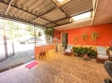 Casa · 101m² · 3 Quartos · 6 Vagas · Casa com 101m² e 3 quartos à venda no Passo das Pedras.