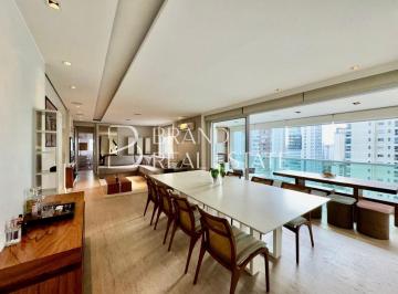 Apartamento · 164m² · 3 Quartos · 3 Vagas · Apartamento á venda no Campo Belo com 161 m², 3 quartos e 3 vagas de garagem