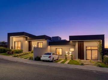 Casa · 102m² · 2 Quartos · 2 Vagas · 
                                Casa a venda com 2 dormitórios e suíte no bairro Belvedere em Farro