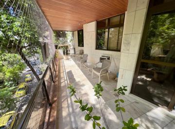 Apartamento · 102m² · 3 Quartos · 2 Vagas · 
                                AP0072 - Apartamento com varandas no Humaitá – 3 quartos, 102 m², 2