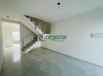 Casa · 127m² · 2 Quartos · 2 Vagas · CASA À VENDA – 2 QUARTOS COM SUÍTE E VARANDA | 2 VAGAS | R$ 395.000,00