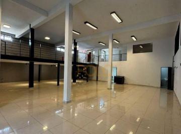 0667395c3c8f7b7a3c53e891083ce5ecfe674512 · Prédio à venda no bairro Santa Mônica em Uberlândia
