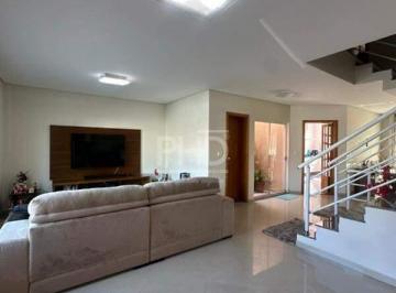 Casa · 228m² · 3 Quartos · 4 Vagas · Sobrado à venda com 3 suítes, área gourmet e acabamento de alto padrão em São Bernardo do Campo