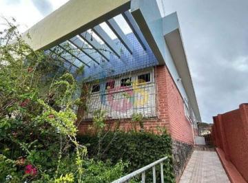 Casa · 1775m² · 3 Quartos · VENDO CASA DE ALTO PADRÃO COM POTENCIAL DE DESMEMBRAMENTO