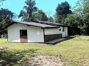 Casa · 180m² · 3 Quartos · 2 Vagas · Casa com 03 dormitórios semi mobiliada