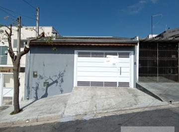 Casa · 200m² · 3 Quartos · 3 Vagas · Alugue Casa Térrea em Vila Oliveira  -  Mogi das Cruzes