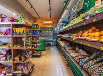 Comercial · 200m² · Mercado/Hortifrúti à Venda em Santo Amaro SP – 200m²