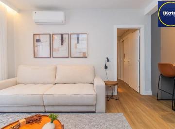 Apartamento · 72m² · 2 Quartos · Apartamento à venda em Porto Alegre – pronto para morar, totalmente reformado.