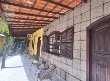 c602719436883843a99a5e3d12c37ed369c03891 · Casa com 7 Quartos e 5 banheiros à Venda, 500 m² por R$ 899.900