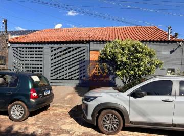 1910a4c45c6e159d44fa585bdf787008dc103ee4 · LINDA CASA NO OCTAVIO PECORA