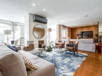 bc210567-cbd7-44b4-9db3-ea91959faede · Imperdível apartamento para locação em Campo Belo com 3 quartos, sendo 3 suítes, 233m²