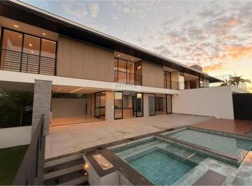 Casa · 530m² · 4 Quartos · 7 Vagas · Casa de  condomínio Jardim Botânico Residencial  Maxximo Garden 03 suítes com piscina quintal amplo 