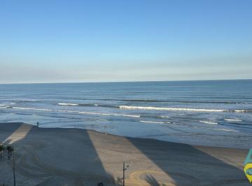 Apartamento · 69m² · 2 Quartos · 1 Vaga · Apartamento com vista mar e 2 Dormitórios!