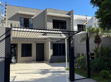 Casa · 255m² · 3 Quartos · 2 Vagas · Casa assobradada no Jardim Iguaçu, Maringá/PR
