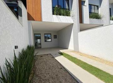 Casa · 126m² · 3 Quartos · 2 Vagas · Sobrado à venda no bairro Bom Retiro - Joinville/SC